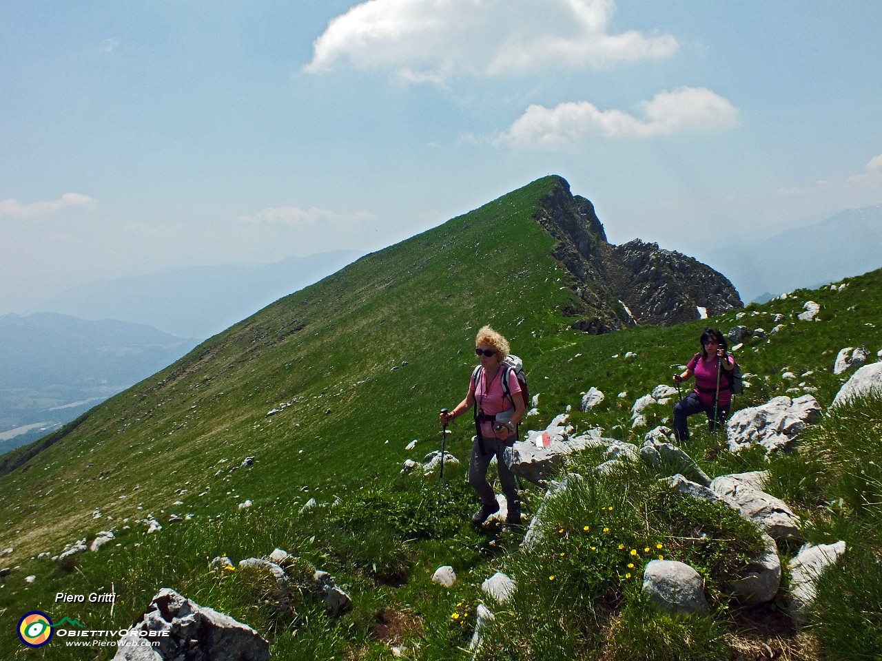 66 Sguardo indietro alla cima del Monte Campo.JPG